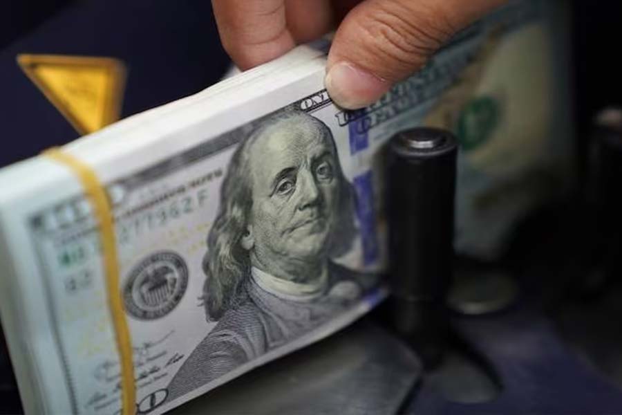 India wants to promote rupees in International Trade against US dollar.