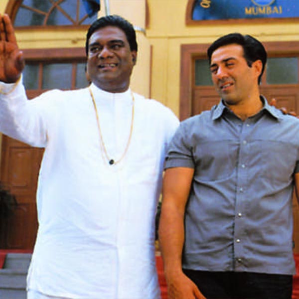 All you need to know about Deepak Shirke, who is famous for his character Pralaynath Gendaswamy 