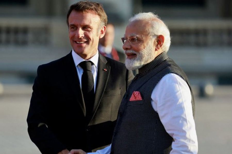 French President Emmanuel Macron and Indian Prime Minister Narendra Modi