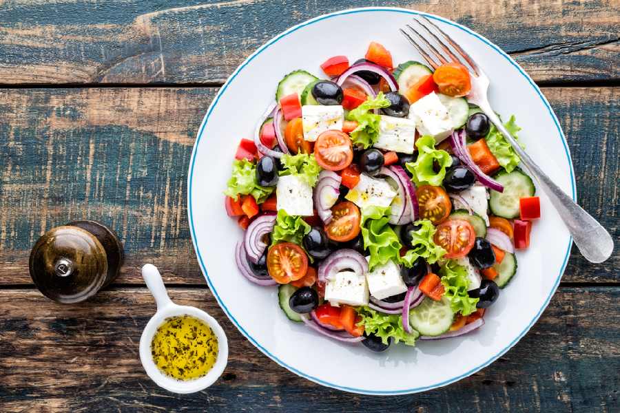 অফিসের টিফিনেও স্যালাড নিতে ভুলবেন না যেন।