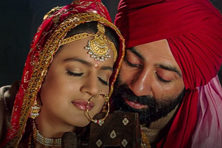 Akshay Kumar's OMG 2 and Sunny Deol's Gadar 2 will have a big clash in box office