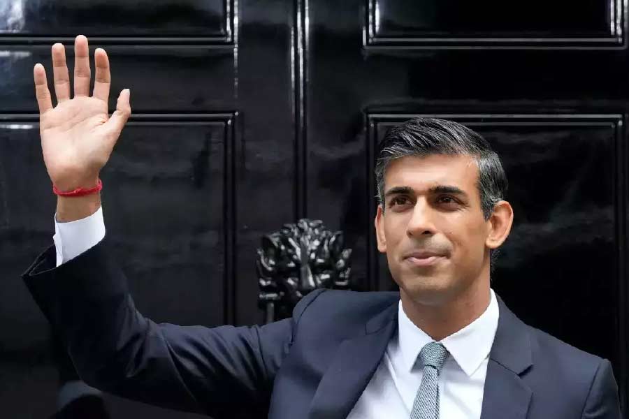 Indian citizens are leaving country to live permanently in foreign countries.