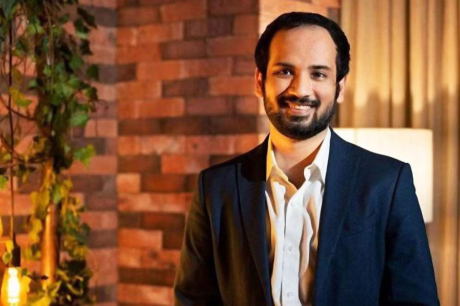 Bollywood actor Sunny Deol requested Sara Ali Khan to cast with Karan Deol in Pal Pal Dil Ke Paas but Amrita Singh refused 