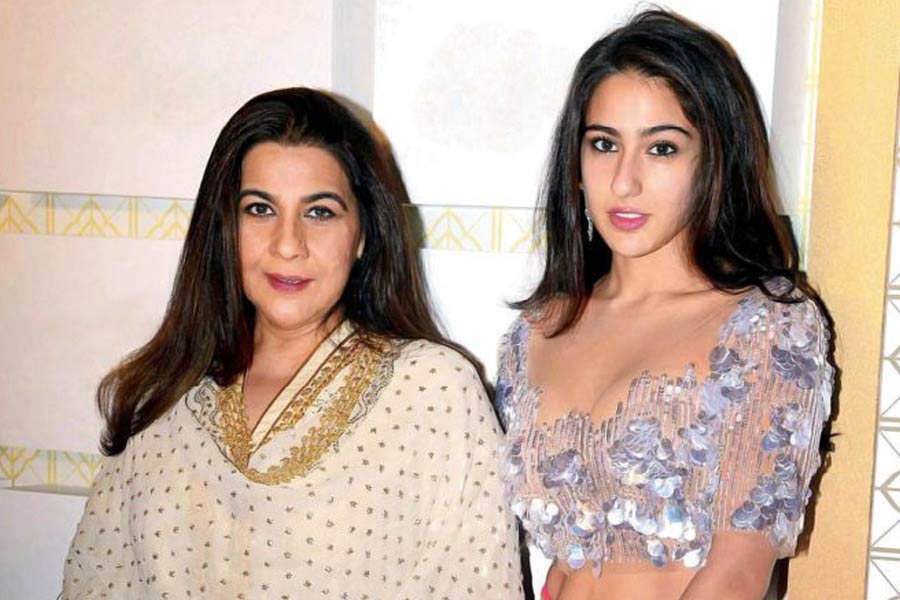 Bollywood actor Sunny Deol requested Sara Ali Khan to cast with Karan Deol in Pal Pal Dil Ke Paas but Amrita Singh refused 