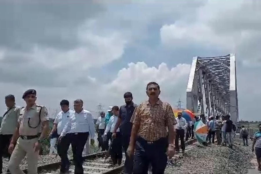 Trains may run through Murshidabad Nasipur bridge from February of 2024