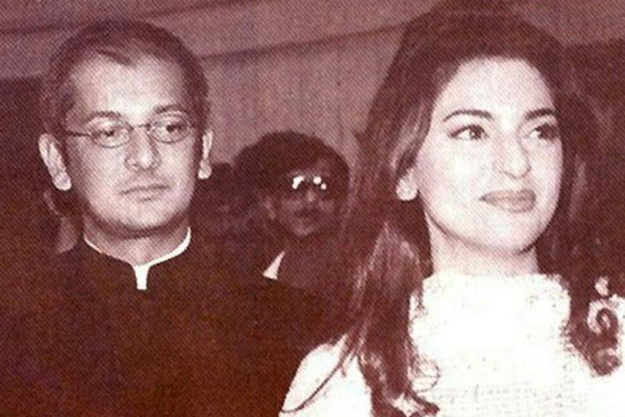 Meet bollywood actor Shah Rukh Khan's business partner Jay Mehta, married a renowned bollywood actress 