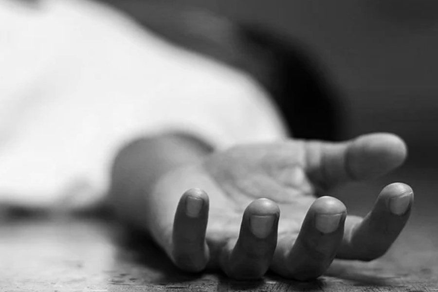 Dead body of a man recovered from Ghatal of Paschim Medinipur