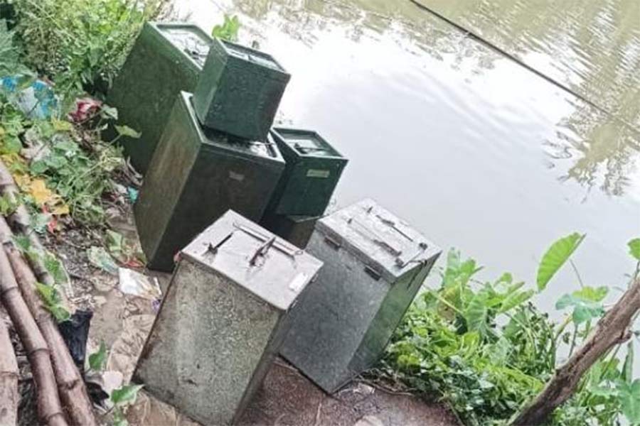 Ballot boxes recovered from ponds at mohanpur