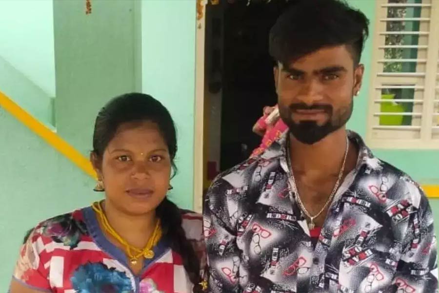 Sri Lankan woman enters India and marries Indian lover