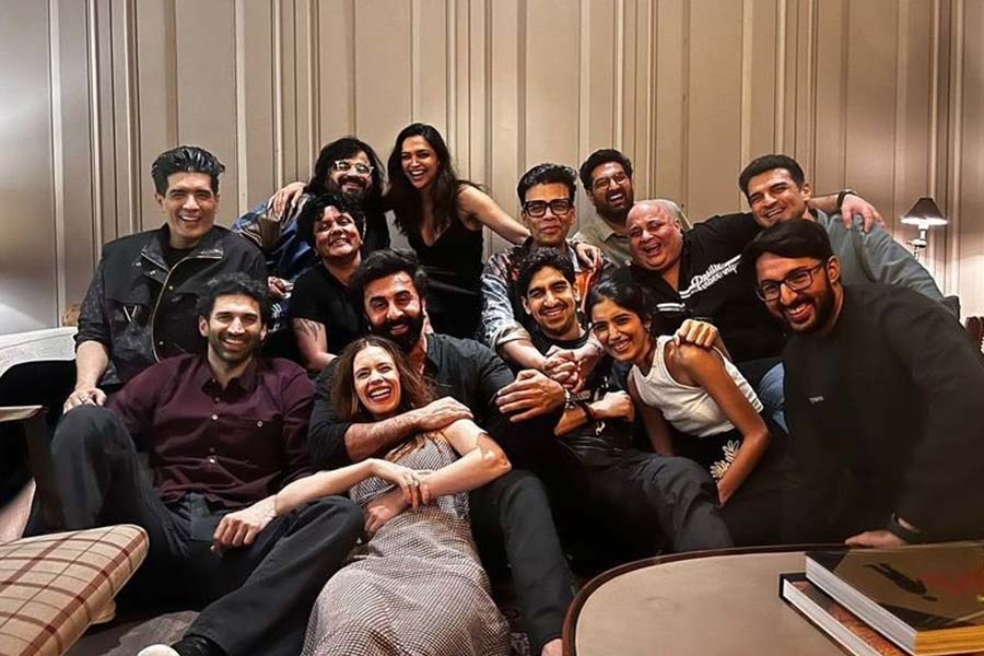 Ranbir Kapoor and Deepika Padukone seen together in Yeh Jawaani Hai Deewani party