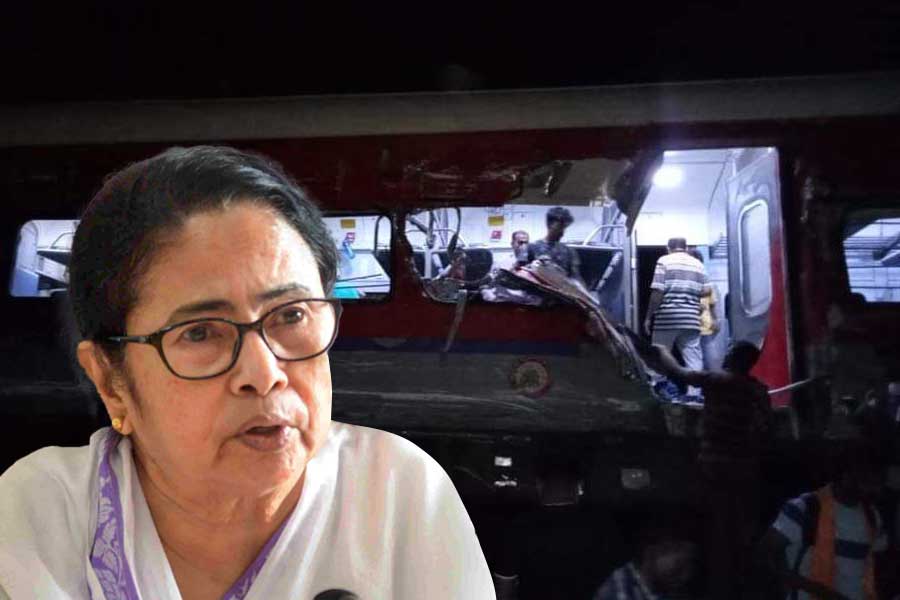 Chief Minister Mamata Banerjee reacted after Coromadel express has faced accident in Orissa