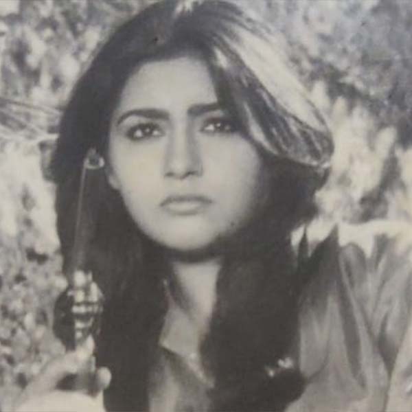 ‘হম আপকে হ্যায় কৌন’ ছাড়া ৫০টির বেশি চলচ্চিত্রে অভিনয় করেও বিনোদন জগতে ছাপ ফেলতে পারেননি সহিলা। বর্তমানে তিনি জীবন কাটাচ্ছেন লোকচক্ষুর আড়ালে।