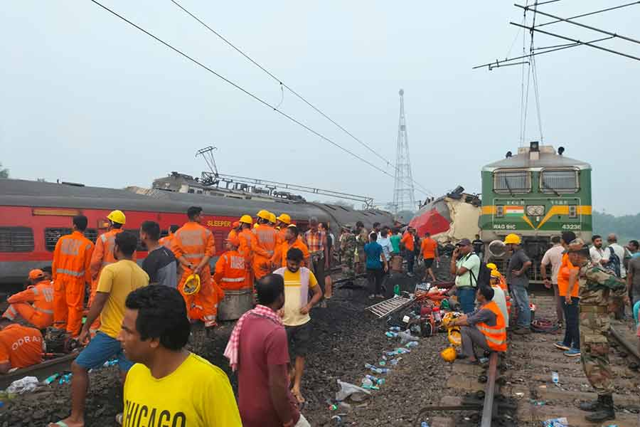 Pictures of Odisha Train accident tragedy with bodies lying around rail line.