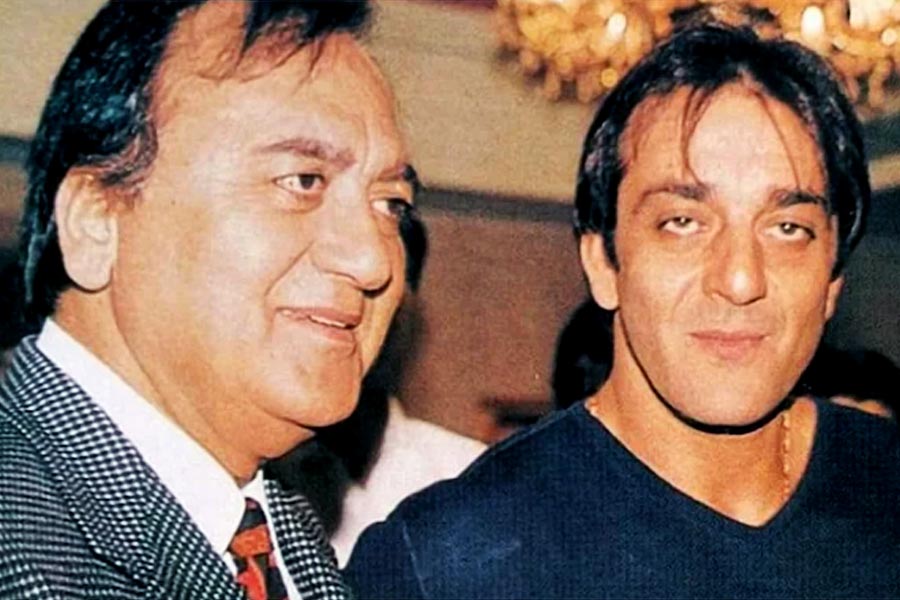 Bollywood actor Sunil Dutt brother did more than 20 films but could not be famous