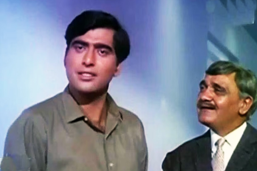 Bollywood actor Sunil Dutt brother did more than 20 films but could not be famous
