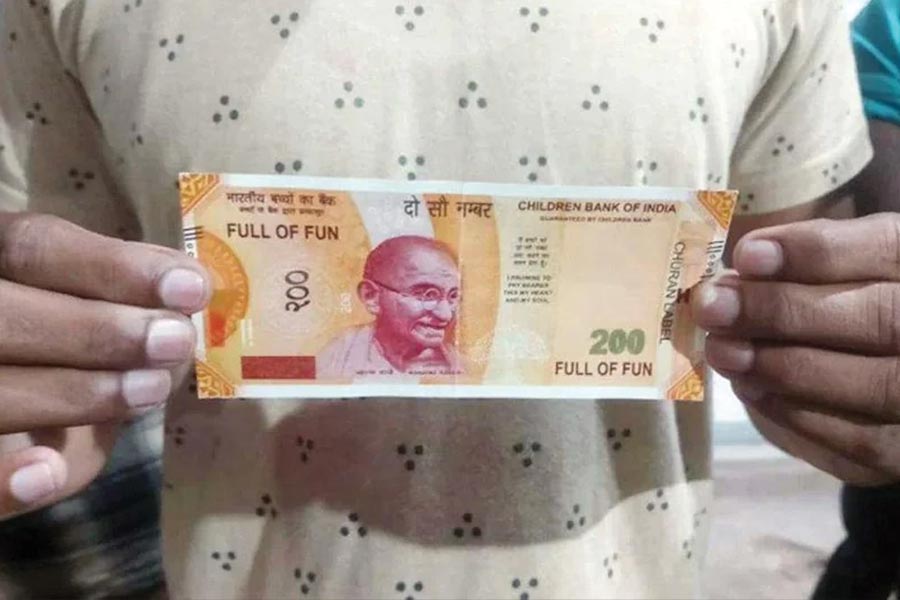 Fake currency