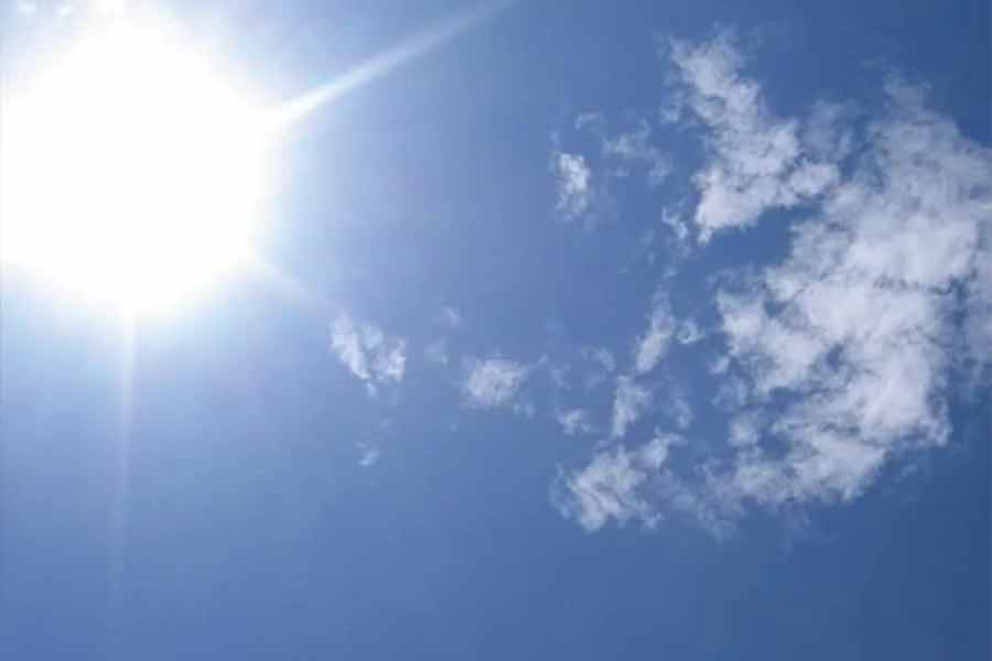 পাশের গ্রামে ঝমঝমিয়ে বৃষ্টি হলেও এই গ্রামে বৃষ্টি হয়নি। গ্রামবাসীদের ধারণা, তাঁদের উপর মৃত আত্মাদের অভিশাপ লেগেছে। 