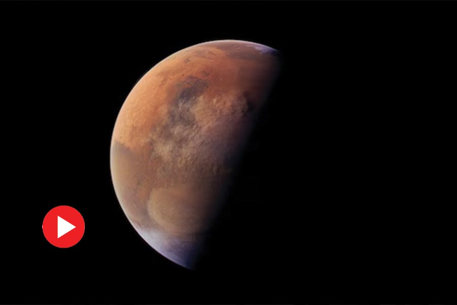 Live video streamed from Mars first time in history.