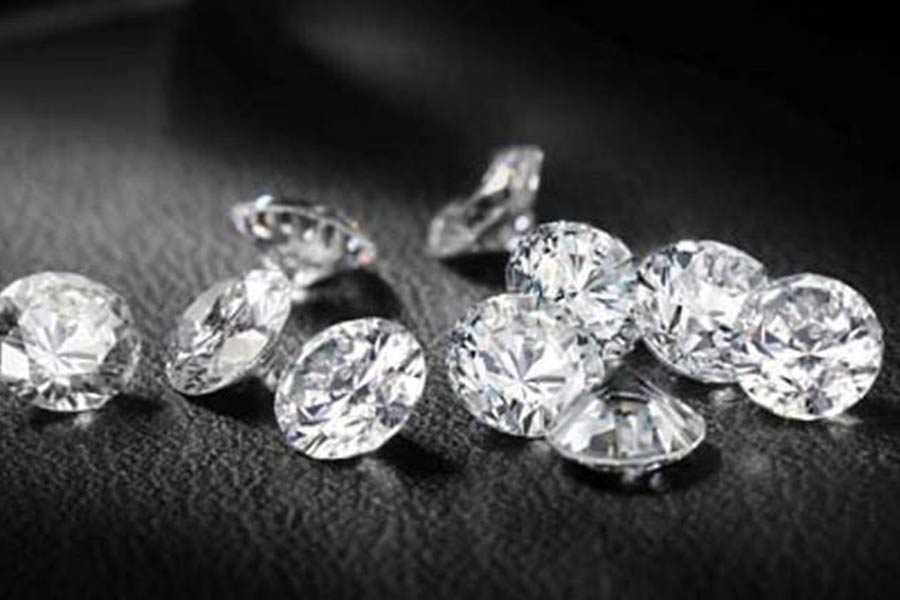 পোল্যান্ডের ড্রেসডেন গ্রিন হিরে, ভিয়েনার জাদুঘরে রাখা কিছু হিরেও নাকি উদ্ধার করা হয়েছিল কৃষ্ণা নদীর গর্ভ এবং তীরবর্তী অঞ্চল থেকে।