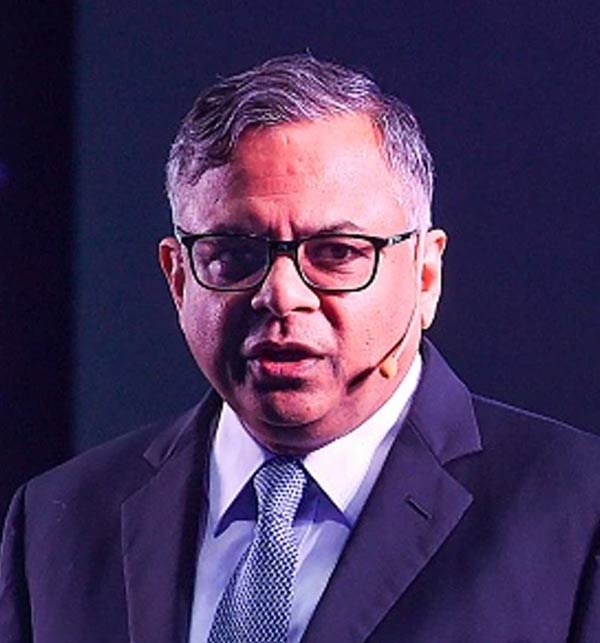 চন্দ্রের সাফল্যের কাহিনি এতেই থেমে থাকেনি। এস রামদোরাইয়ের অবসরের পর মাত্র ৪৬ বছর বয়সে টাটা গোষ্ঠীর সিইও হন তিনি। সেই সময় তিনিই ছিলেন ওই গোষ্ঠীর সর্বকনিষ্ঠ সিইও।