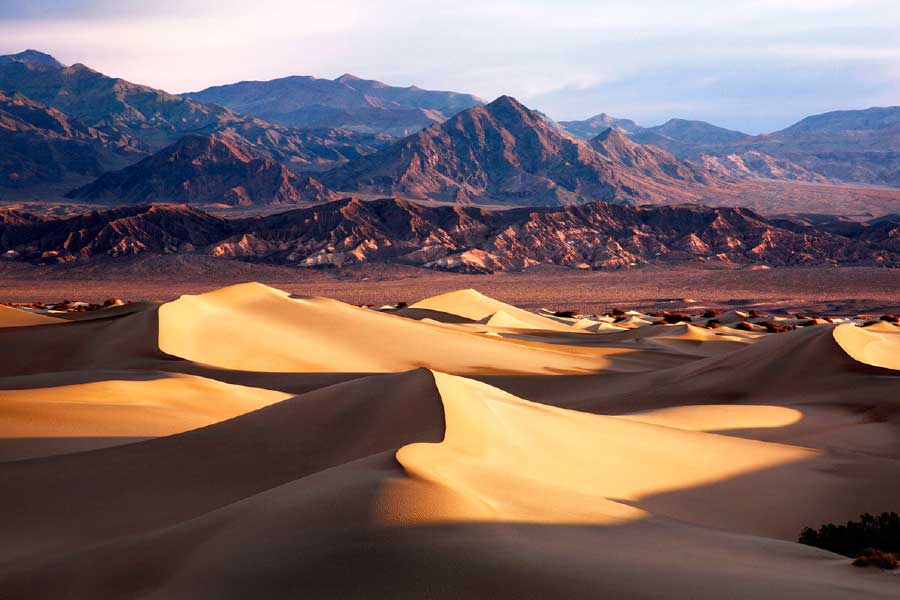 মার্বেল বাথটি এখন ডেথ ভ্যালি ন্যাশনাল পার্কের অধীনস্থ বলে সংবাদমাধ্যম সূত্রে খবর। ওই পার্কের উত্তর-পূর্বের প্রত্যন্ত এলাকায় রয়েছে লাস্ট চান্স পর্বতমালা। তার অদূরে রয়েছে বাথটাবটি। 