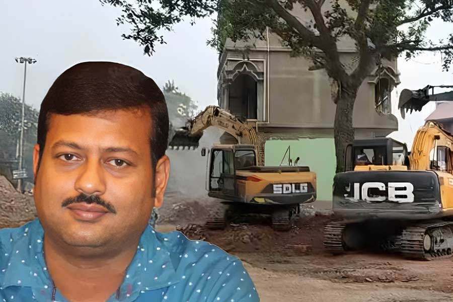TMC MLA Jiban Krishna Saha\\\\\\\\\\\\\\\'s office at Burwan was demolished by court order