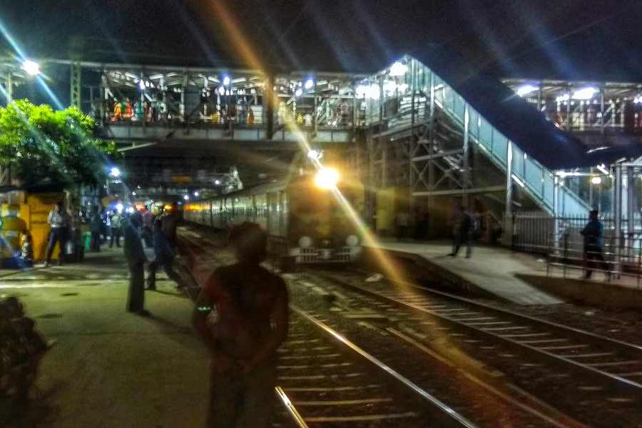 Some trains are cancelled and some are diverted in Naihati Bandel line from Saturday.