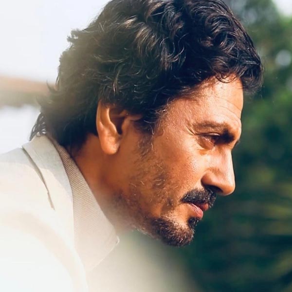 নওয়াজ় জানান, সেটে কোনও সিনেমা চললে মূল তারকাদের জন্য এলাহি ব্যবস্থার আয়োজন করা হত। কিন্তু ছবিতে পার্শ্বচরিত্রের জন্য যে জুনিয়র আর্টিস্টরা অভিনয় করতেন, তাঁদের জন্য থাকত নিম্নমানের ব্যবস্থা।