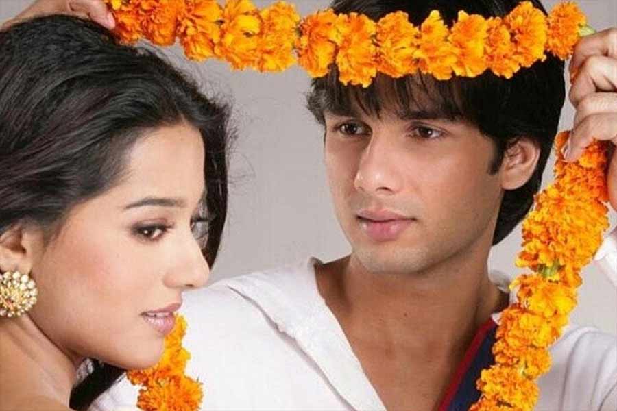 a still from the film Vivah