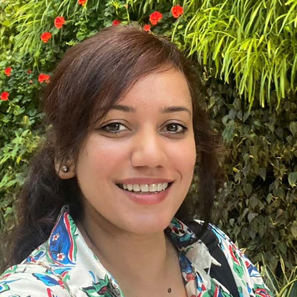 শুধু অভিনয় নয়। শ্রেয়া নিজেকে এক জন গীতিকার হিসাবেও তুলে ধরেছেন। মাধুরী দীক্ষিত অভিনীত ‘গুলাব গ্যাং’ ছবিতে ‘শরম লাজ’ গানটি লিখেছেন শ্রেয়া।