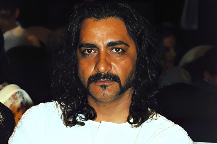 নৈনিতালের একটি স্কুলে ভর্তি করানো হয় নির্মলকে। পড়াশোনার পাশাপাশি স্কুলে নাটকও করতেন তিনি। এমনকি, আশপাশের কোনও গ্রামে ‘রামলীলা’ মঞ্চস্থ করা হলে সেখানেও অভিনয় করতেন নির্মল।