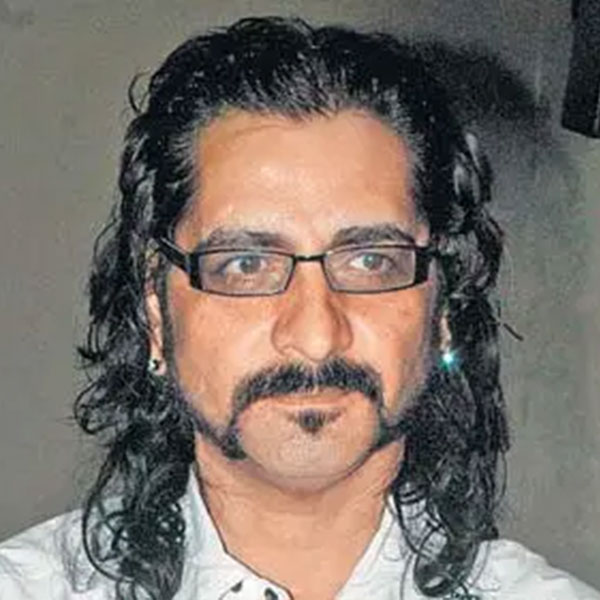 একই বছরে মুক্তি পাওয়া অমোল পালেকর পরিচালিত ‘দায়রা’ ছবিতে অভিনয় করতে দেখা যায় নির্মলকে। এই ছবিতে রূপান্তরকামীর চরিত্রে অভিনয়ের সুযোগ পেয়েছিলেন তিনি। পর্দায় নিজের চরিত্রটি এমন নিপুণ ভাবে নির্মল ফুটিয়ে তুলেছিলেন যে বিদেশেও তাঁর অভিনয়ের প্রশংসা করা হয়। এমনকি, এই ছবিতে অভিনয়ের জন্য বিদেশের এক পুরস্কার বিতরণী অনুষ্ঠানে ‘সেরা অভিনেত্রী’র শিরোপাও পেয়েছিলেন নির্মল।