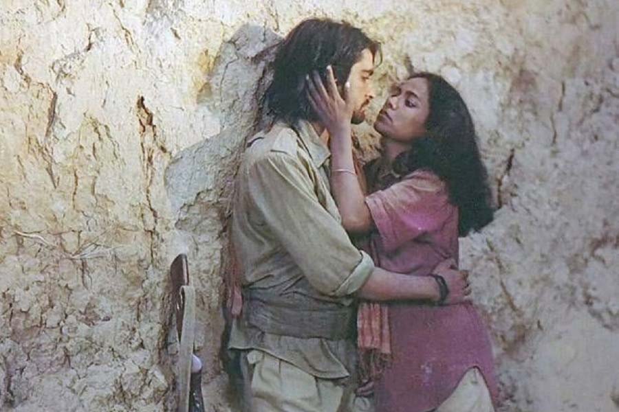 ‘হম তুম পে মরতে হ্যায়’, ‘হদ কর দি আপনে’র মতো বহু হিন্দি ছবিতে অভিনয় করেন নির্মল। কিন্তু কাজ করে কখনও শান্তি খুঁজে পেতেন না অভিনেতা। হিন্দি ছবির পাশাপাশি ছোট পর্দা এবং দক্ষিণী ছবিতেও অভিনয় করা শুরু করেন নির্মল।