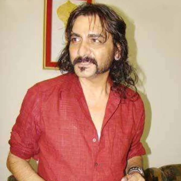 ভাল কাজের অভাবে ধীরে ধীরে মানসিক অবসাদের শিকার হয়ে প়ড়েন নির্মল। মদের প্রতিও আসক্তি জন্মায় তাঁর। ১৯৯৭ সালে কৌসর মুনির নামে এক লেখিকাকে বিয়ে করেন নির্মল। কৌসরের সঙ্গে একটি গানের অ্যালবামও তৈরি করেন নির্মল।