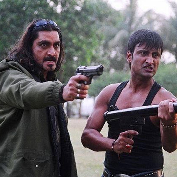 ৪৮তম জন্মদিনের ছ’মাস আগে এক দিন সকালে হঠাৎ অসুস্থ বোধ করতে শুরু করেন নির্মল। বুকে ব্যথার পাশাপাশি শ্বাসকষ্টও শুরু হয় তাঁর। সঙ্গে সঙ্গে তাঁকে হাসপাতালে নিয়ে যাওয়ার ব্যবস্থা করা হয়।