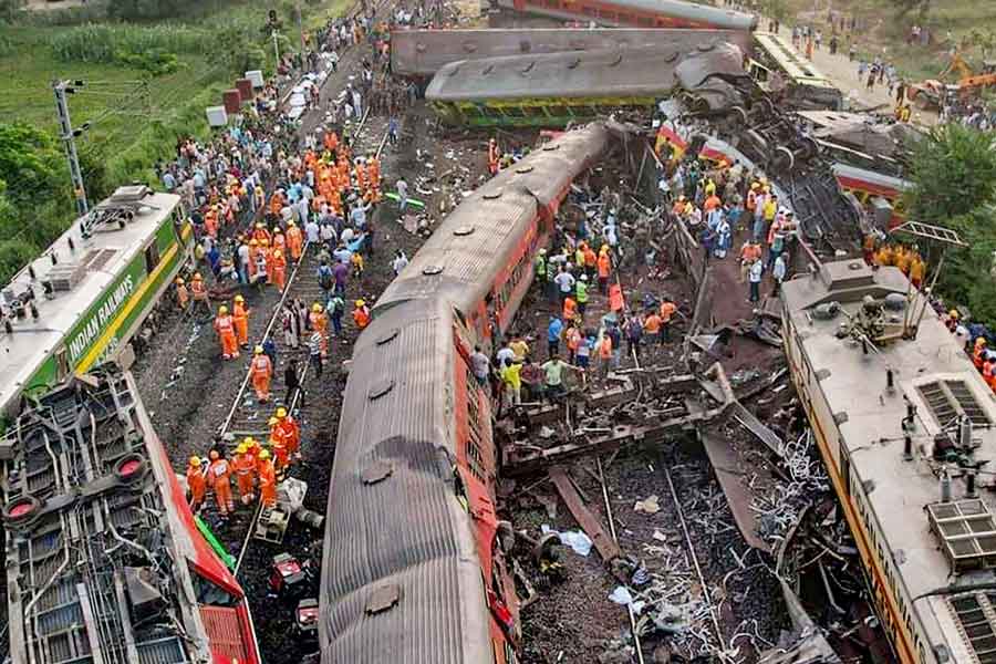 29 bodies of Coromandel Express accident was identified in Bhubaneswar AIIMS through DNA test.
