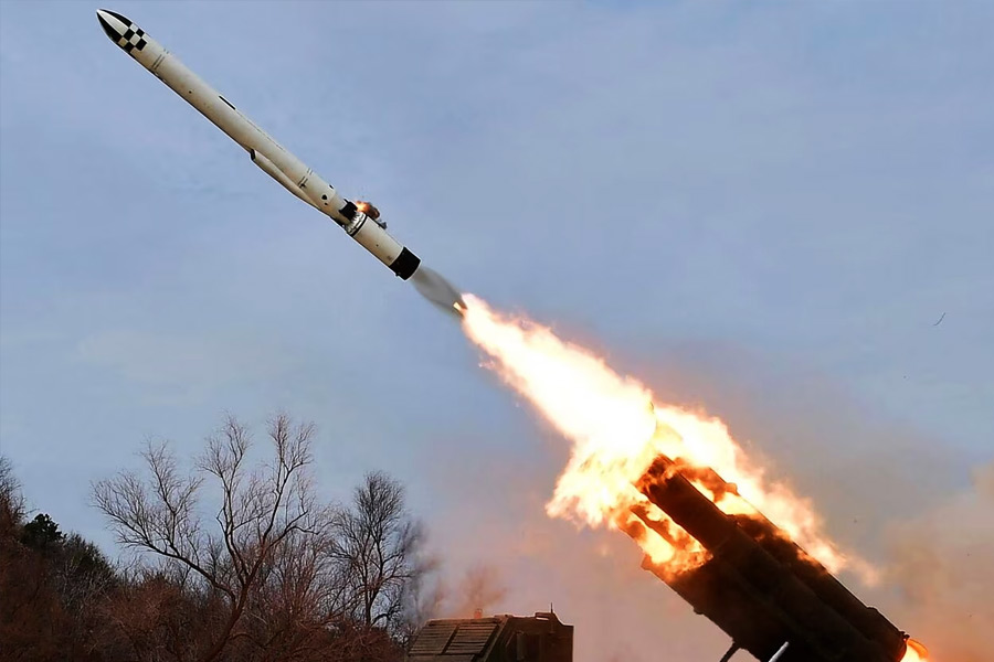 Saudi Arabia has threatened the US and has grown close bond with China.