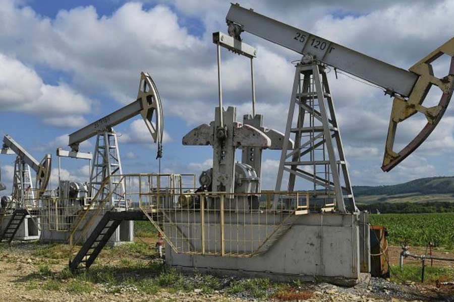 Saudi Arabia has threatened the US and has grown close bond with China.