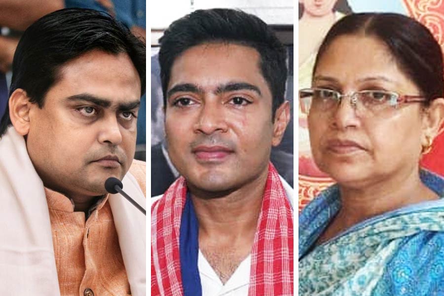 photo of Shantanu Thakur, Abhishek Banerjee and Mamatabala Thakur