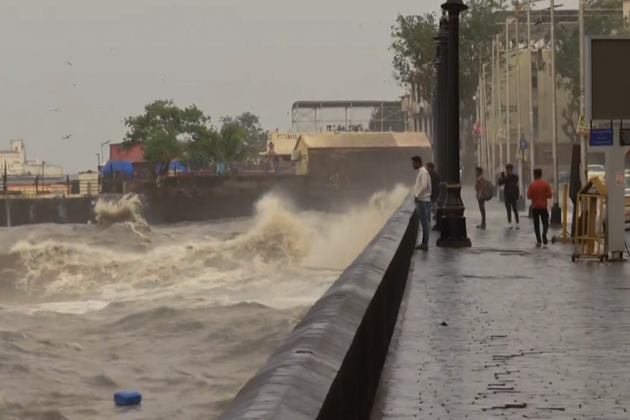 image of mumbai rain