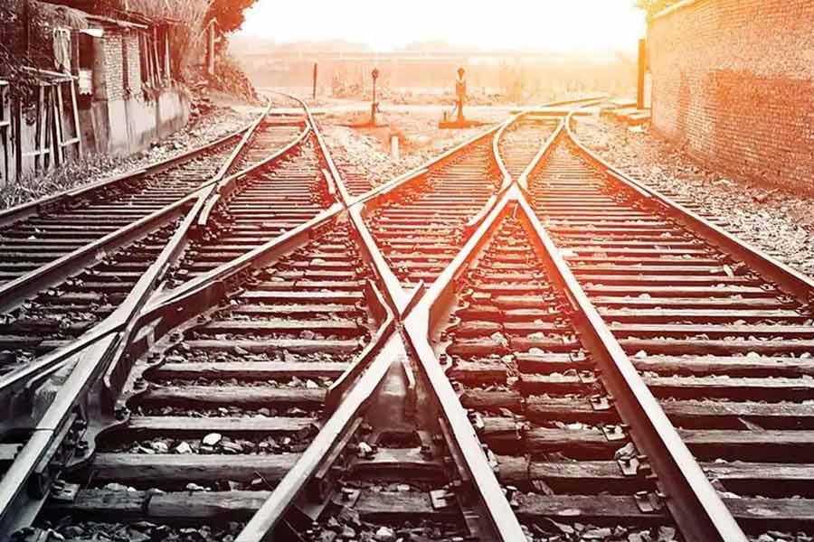 Image of train track