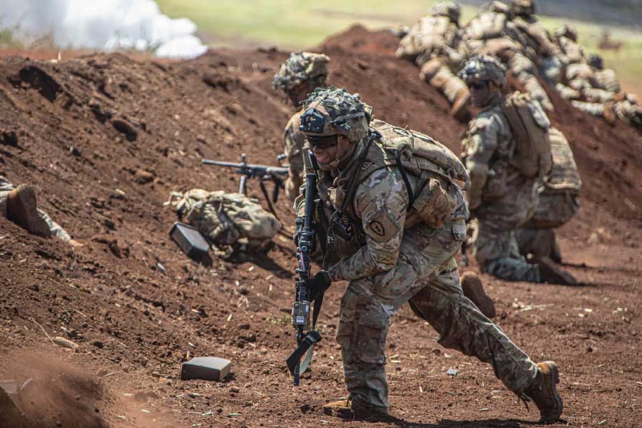 Number of nuclear weapons held by major countries and what China is doing to increase power.