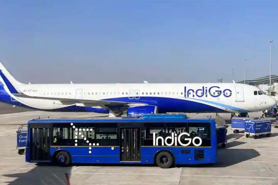 Indigo pilot learns about death of grandmother and delays flight
