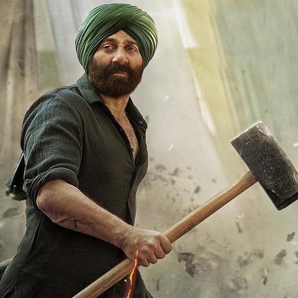 ‘গদর’ ছবির দ্বিতীয় পর্বেও মুখ্যচরিত্রে অভিনয় করছেন সানি। তারা সিংহের চরিত্রে অভিনয় করতে দেখা যাবে তাঁকে।