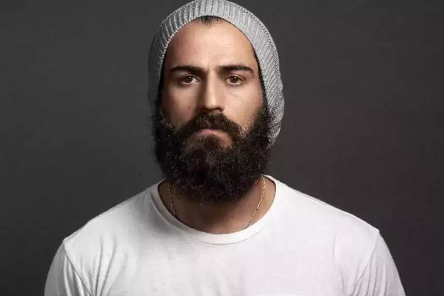 ‘গদর ২: দ্য কথা কন্টিনিউস’ ছবিতে পার্শ্বচরিত্রে অভিনয় করতে দেখা যাবে সাজ্জাদ দেলাফ্রুজকে। সলমন খান অভিনীত ‘টাইগার জ়িন্দা হ্যায়’ ছবির পাশাপাশি ‘স্পেশ্যাল অপ্‌স’ ওয়েব সিরিজ়ে অভিনয় করেছেন সাজ্জাদ।