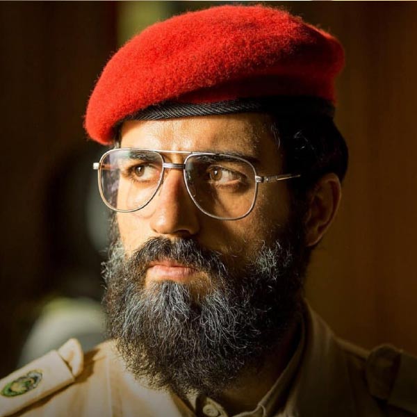 বলিপাড়ায় কানাঘুষো শোনা যায়, ‘গদর ২: দ্য কথা কন্টিনিউস’ ছবিতে পার্শ্বচরিত্রে অভিনয় করে ৪০ লক্ষ টাকা উপার্জন করেন সাজ্জাদ।