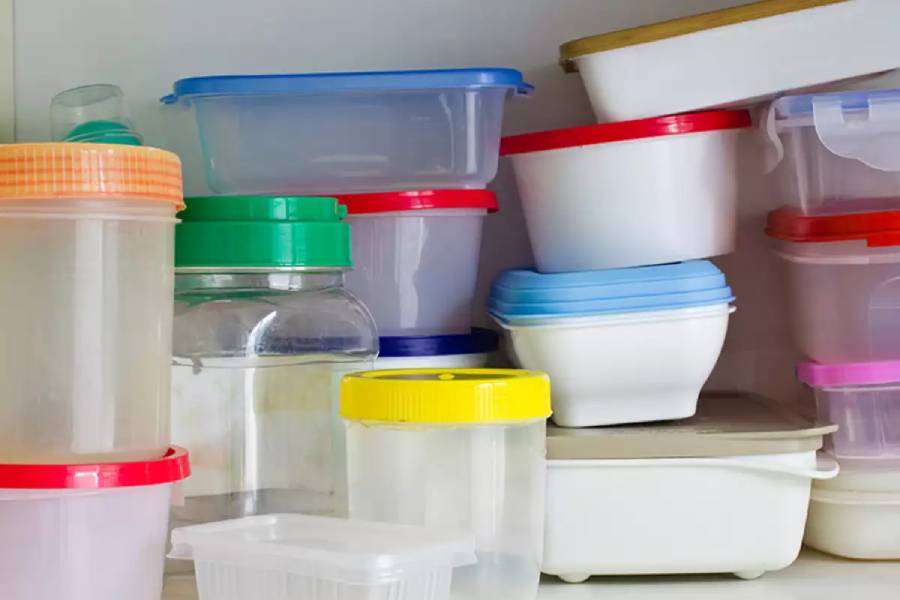 image of plastic containers.