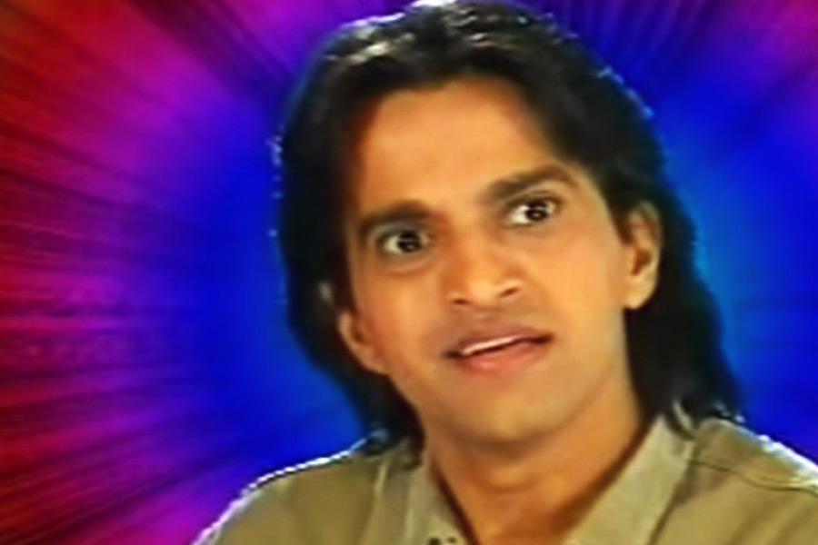 Bollywood actor Vivek Shauq