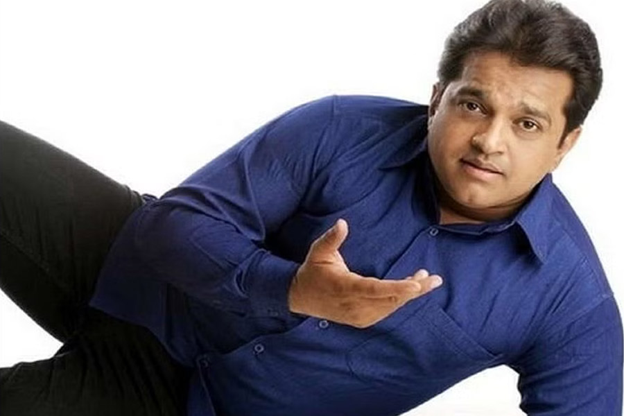 Bollywood actor Vivek Shauq