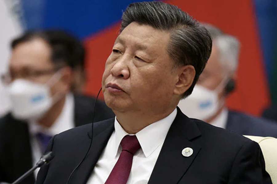 সম্প্রতি চিন এমন একটি অর্থনৈতিক মন্দার মধ্যে প্রবেশ করছে, যাকে বলে ‘ব্যালেন্স শিট রিসেশন’। এতে বিনিয়োগ করে টাকার পরিমাণ বৃদ্ধির চেয়ে মানুষ ঋণের অঙ্ক হ্রাসের দিকে বেশি নজর দেয়। এর ফলে সামগ্রিক ভাবে ক্ষতিগ্রস্ত হয় অর্থনীতি।